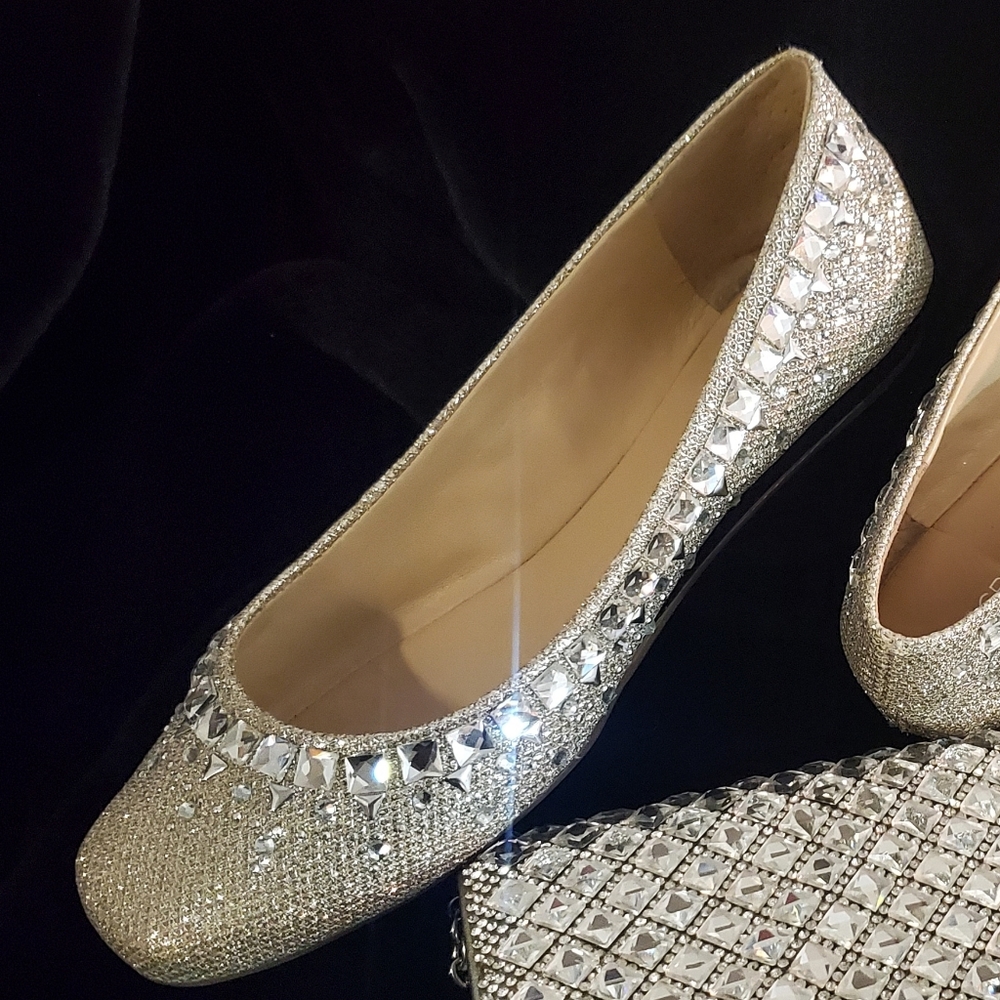 BCBGENERATION Flats